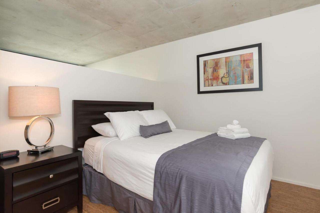 Sobe Third Ave Apartments Сиэтл Экстерьер фото