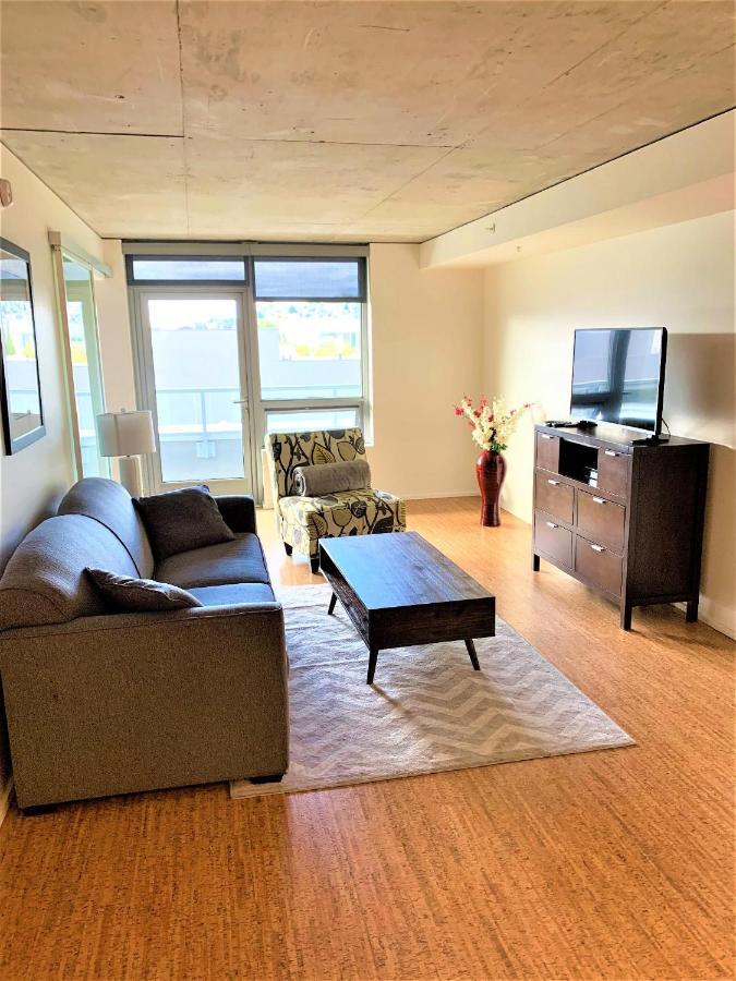 Sobe Third Ave Apartments Сиэтл Экстерьер фото